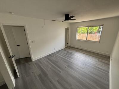 880 SE 12th Street, Fort Lauderdale, FL 33316