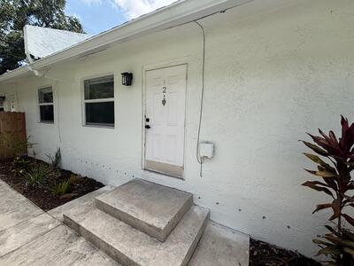 880 SE 12th Street, Fort Lauderdale, FL 33316