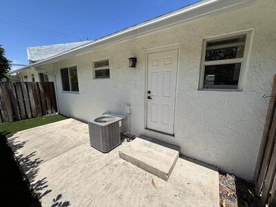 880 SE 12th Street, Fort Lauderdale, FL 33316