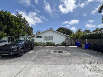 880 SE 12th Street, Fort Lauderdale, FL 33316