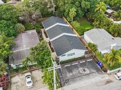 880 SE 12th Street, Fort Lauderdale, FL 33316