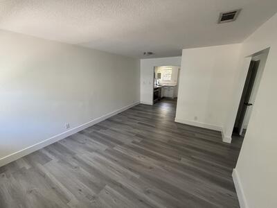 880 SE 12th Street, Fort Lauderdale, FL 33316