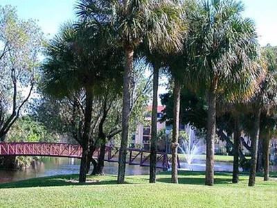 950 Egret Circle, Delray Beach, FL 33444