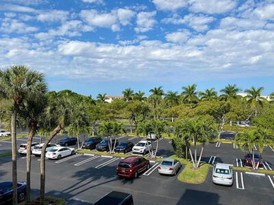 950 Egret Circle, Delray Beach, FL 33444