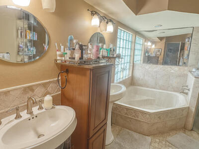 166 Woodlake Circle, Greenacres, FL 33463