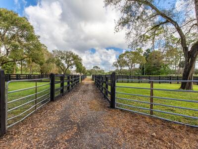 13529 E Citrus Drive, Loxahatchee Groves, FL 33470