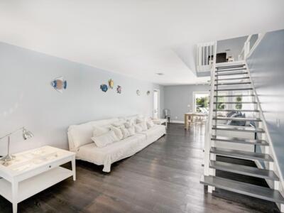 141 Pine Hill Trail W, Tequesta, FL 33469