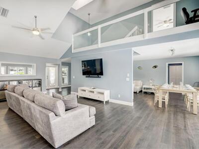 141 Pine Hill Trail W, Tequesta, FL 33469