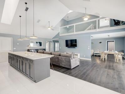 141 Pine Hill Trail W, Tequesta, FL 33469