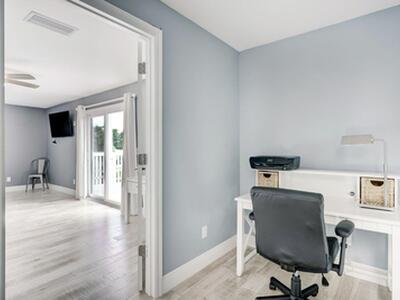 141 Pine Hill Trail W, Tequesta, FL 33469