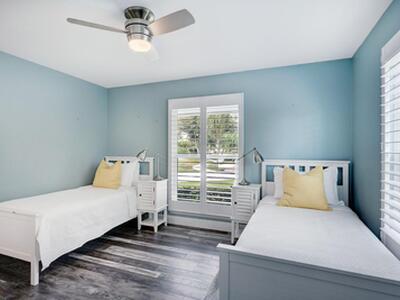 141 Pine Hill Trail W, Tequesta, FL 33469