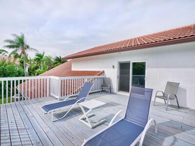 141 Pine Hill Trail W, Tequesta, FL 33469