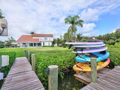 141 Pine Hill Trail W, Tequesta, FL 33469