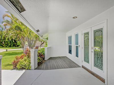 141 Pine Hill Trail W, Tequesta, FL 33469