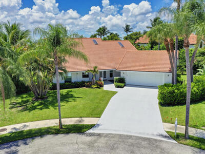 141 Pine Hill Trail W, Tequesta, FL 33469