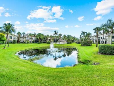 11863 Wimbledon Circle, Wellington, FL 33414