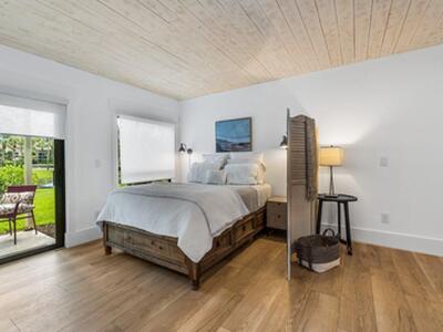 11863 Wimbledon Circle, Wellington, FL 33414