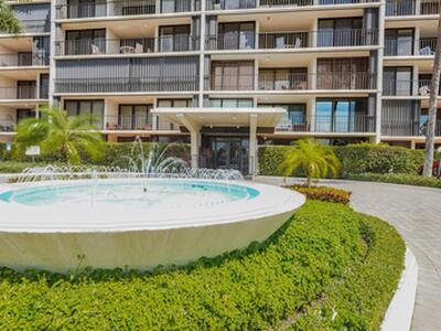 225 Beach Road, Tequesta, FL 33469