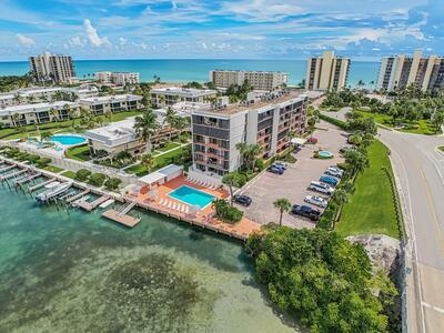 225 Beach Road, Tequesta, FL 33469