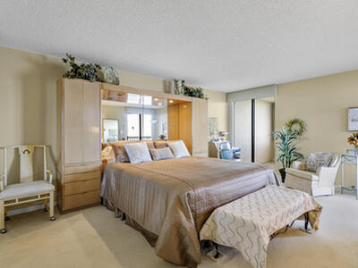 5070 N Ocean Drive, Singer Island, FL 33404