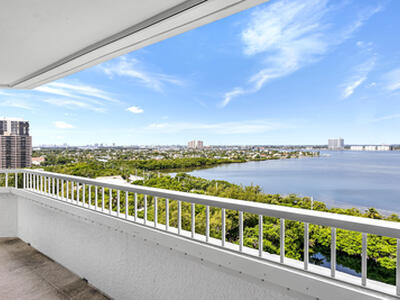 5070 N Ocean Drive, Singer Island, FL 33404