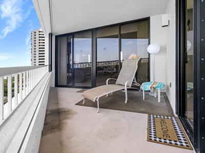 5070 N Ocean Drive, Singer Island, FL 33404