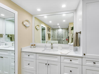 5070 N Ocean Drive, Singer Island, FL 33404