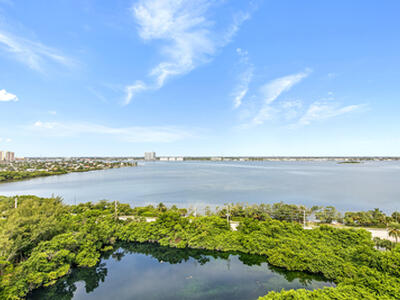 5070 N Ocean Drive, Singer Island, FL 33404