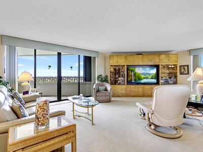 5070 N Ocean Drive, Singer Island, FL 33404