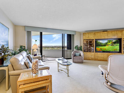 5070 N Ocean Drive, Singer Island, FL 33404