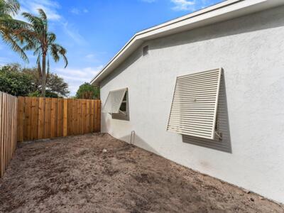 513 E Whitney Drive, Jupiter, FL 33458