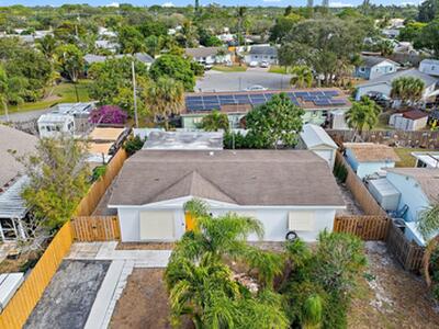 513 E Whitney Drive, Jupiter, FL 33458