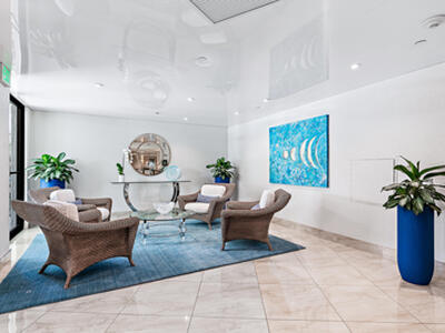 5420 N Ocean Drive, Singer Island, FL 33404