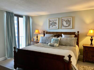 5420 N Ocean Drive, Singer Island, FL 33404