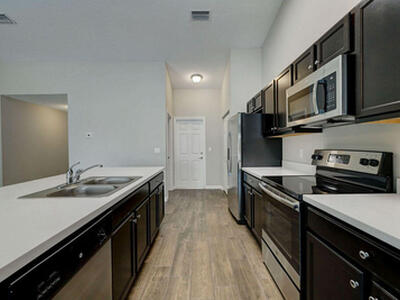 586 SW Laconic Avenue, Port Saint Lucie, FL 34953