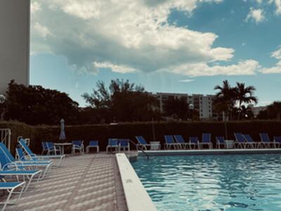 6866 Huntington Lane, Delray Beach, FL 33446