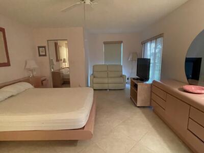 6866 Huntington Lane, Delray Beach, FL 33446