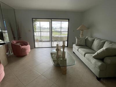 6866 Huntington Lane, Delray Beach, FL 33446