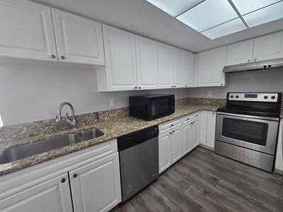 1400 Crestwood Court S, Royal Palm Beach, FL 33411