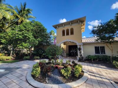 1400 Crestwood Court S, Royal Palm Beach, FL 33411