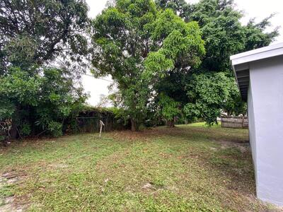 811 SW 12 Court, Deerfield Beach, FL 33441