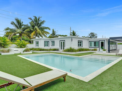 915 N Swinton Avenue, Delray Beach, FL 33444