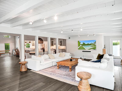 915 N Swinton Avenue, Delray Beach, FL 33444