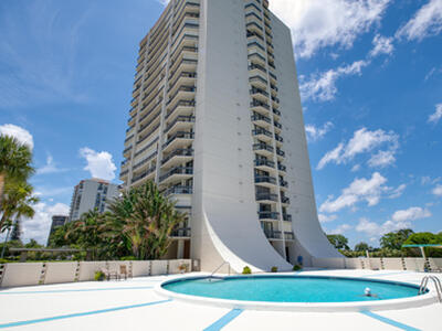 2000 Presidential Way, West Palm Beach, FL 33401