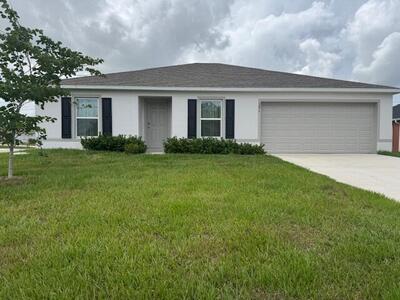 591 SW Halifax Avenue