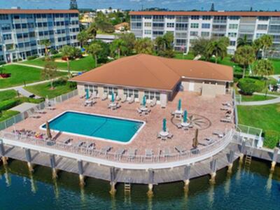 920 Dogwood Drive, Delray Beach, FL 33483