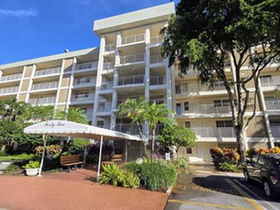 3150 N Course Lane, Pompano Beach, FL 33069