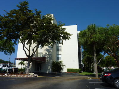 5280 NW 2nd Avenue, Boca Raton, FL 33487