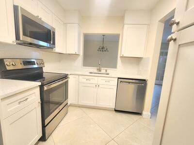 3178 Via Poinciana 402, Lake Worth, FL 33467