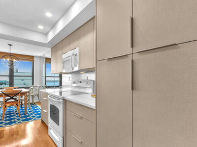 5480 N Ocean Drive, Singer Island, FL 33404